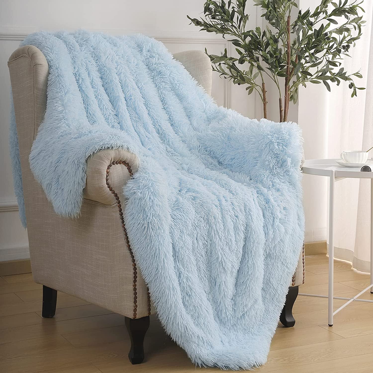 Light Blue Throw Blankets, Super Soft Shaggy Fuzzy Sherpa Blankets, Cozy Warm Lightweight Fluffy Faux Fur Blankets for Bed Couch Sofa Photo Props Home Decor, Washable 50"X60"